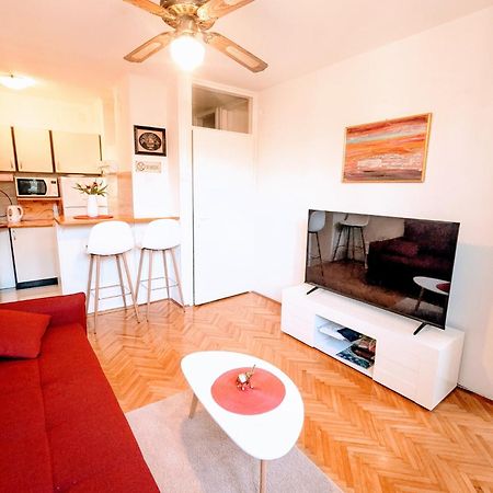 Demass Apartment - Cozy, Free Parking And Wifi Dubrovnik Bagian luar foto