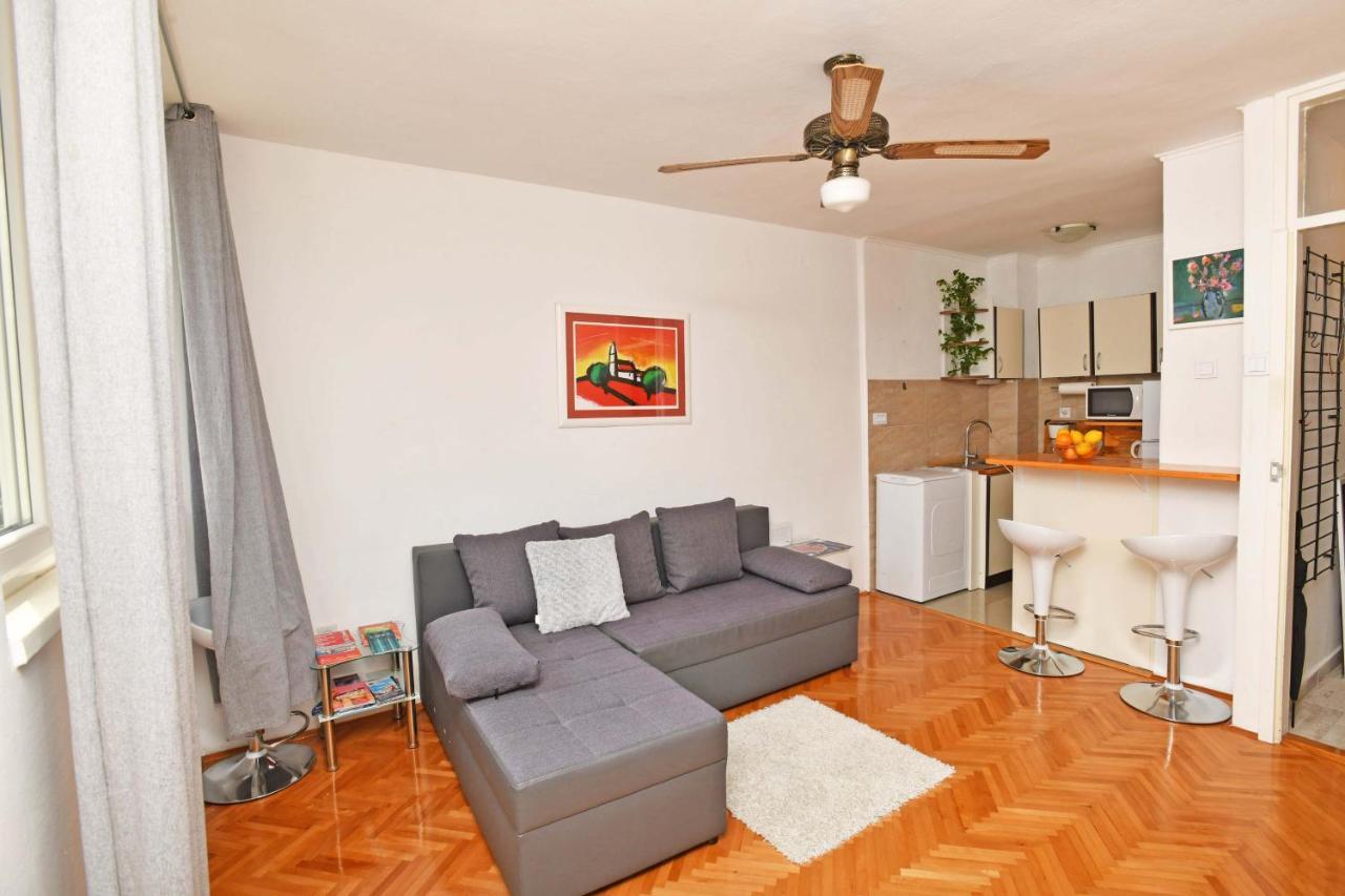 Demass Apartment - Cozy, Free Parking And Wifi Dubrovnik Bagian luar foto