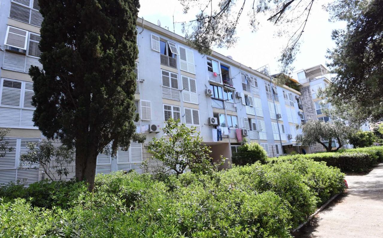 Demass Apartment - Cozy, Free Parking And Wifi Dubrovnik Bagian luar foto