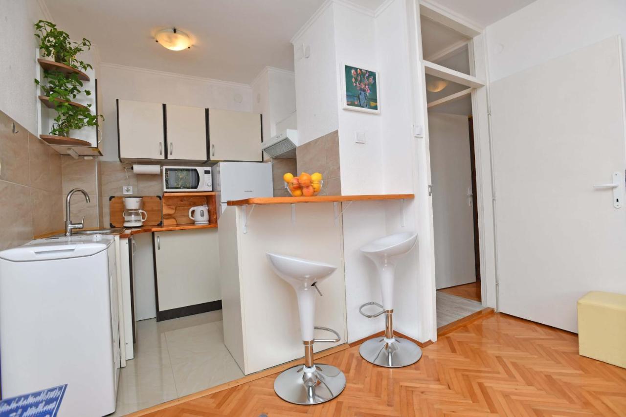 Demass Apartment - Cozy, Free Parking And Wifi Dubrovnik Bagian luar foto